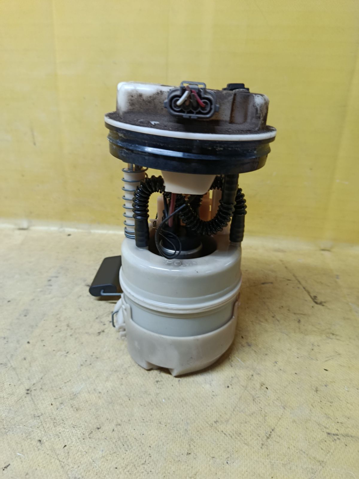 Бензонасос 17040-1FA1A на Nissan Note E11 HR15DE Фото 3