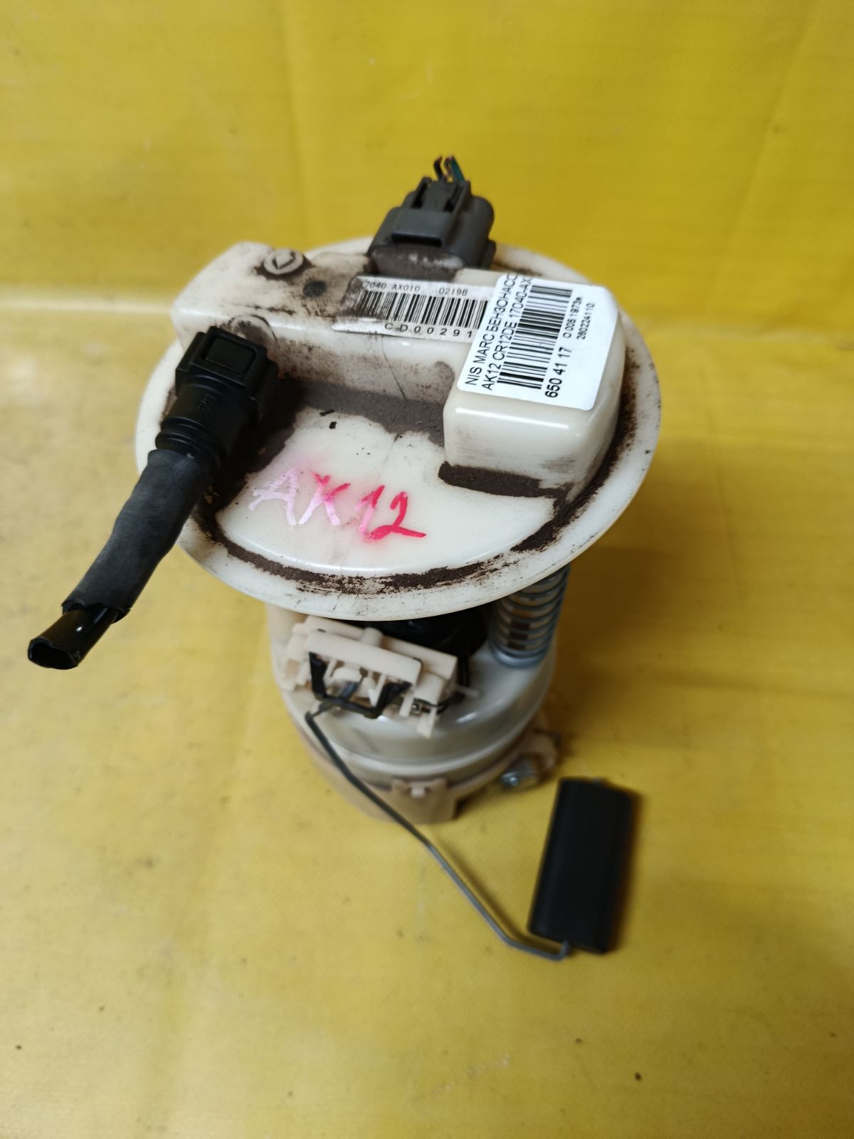 Бензонасос 17040-AX010 на Nissan March AK12 CR12DE Фото 1