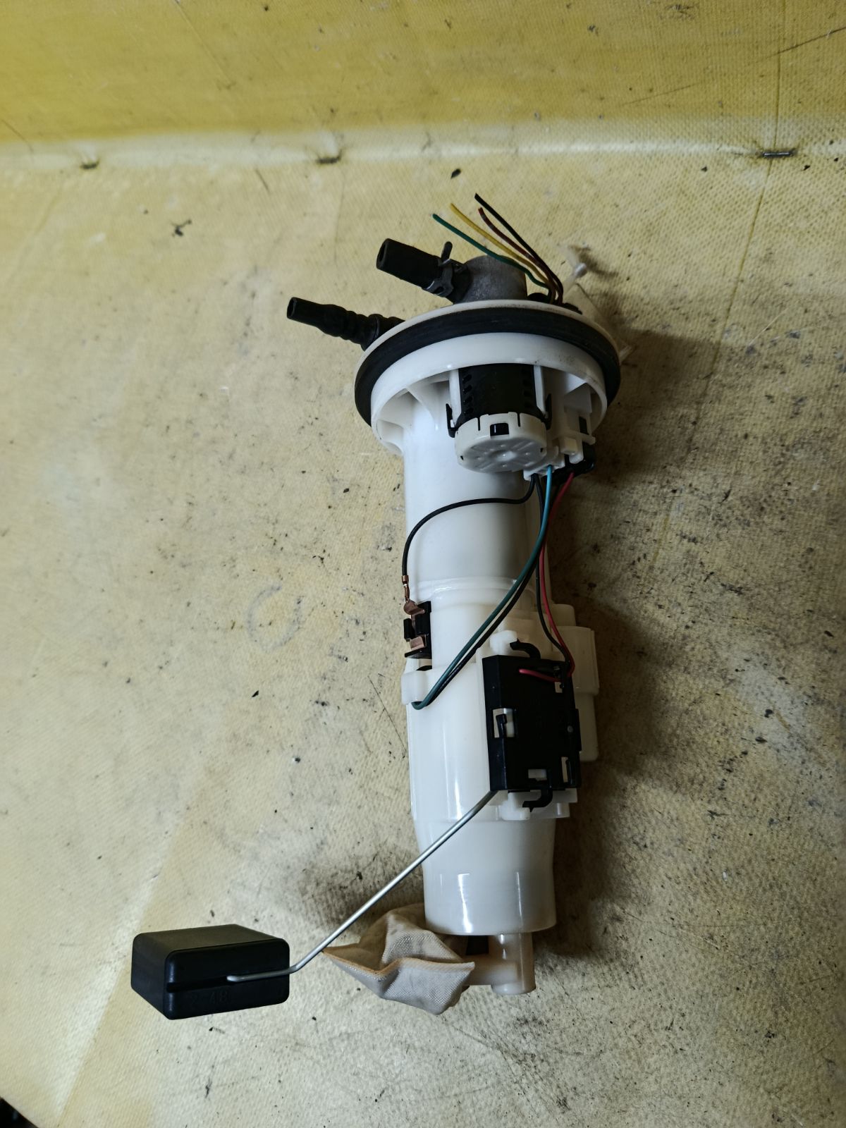 Бензонасос 1760A530 на Mitsubishi Ek Space B11A 3B20 Фото 2