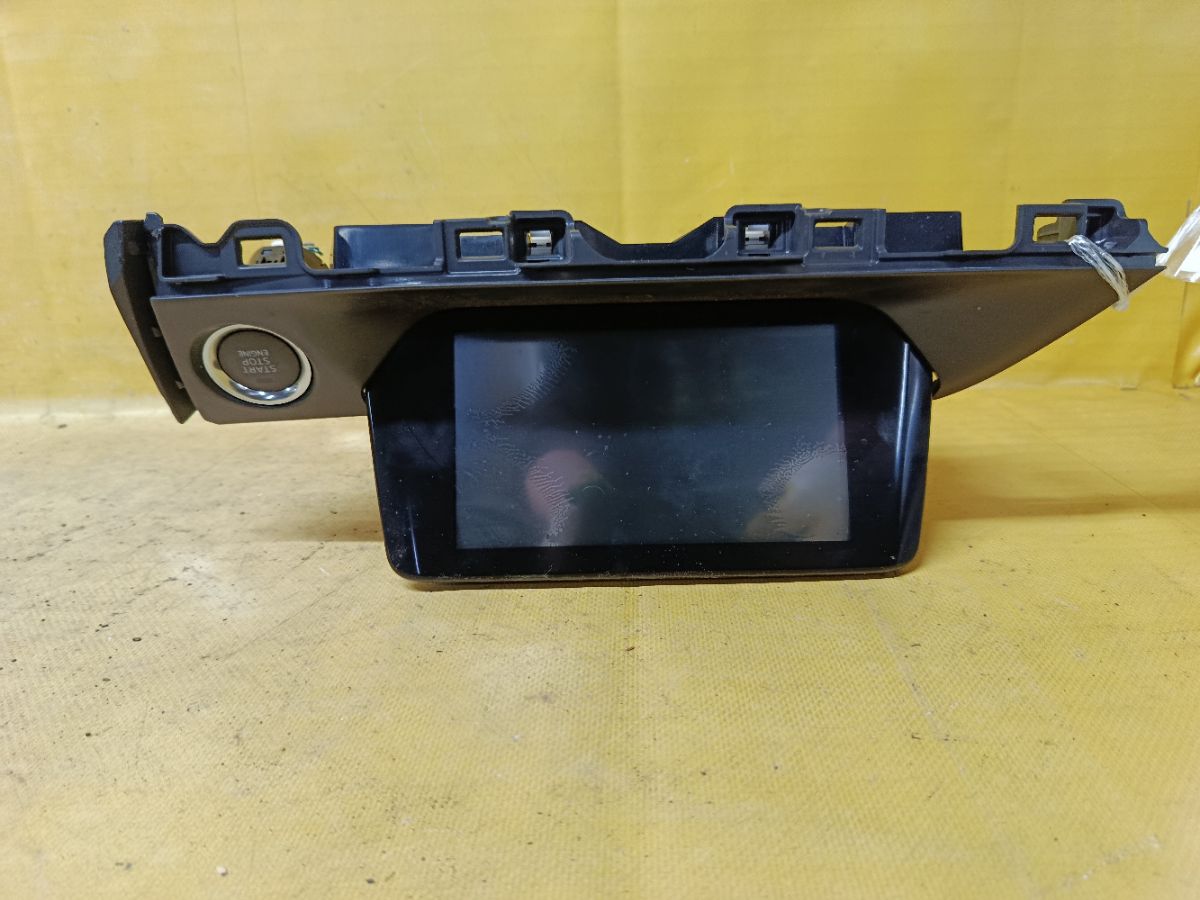 Дисплей информационный G46E669C0, GML8611J0A, GKL663S0A на Mazda Atenza Wagon GJ2FW Фото 1