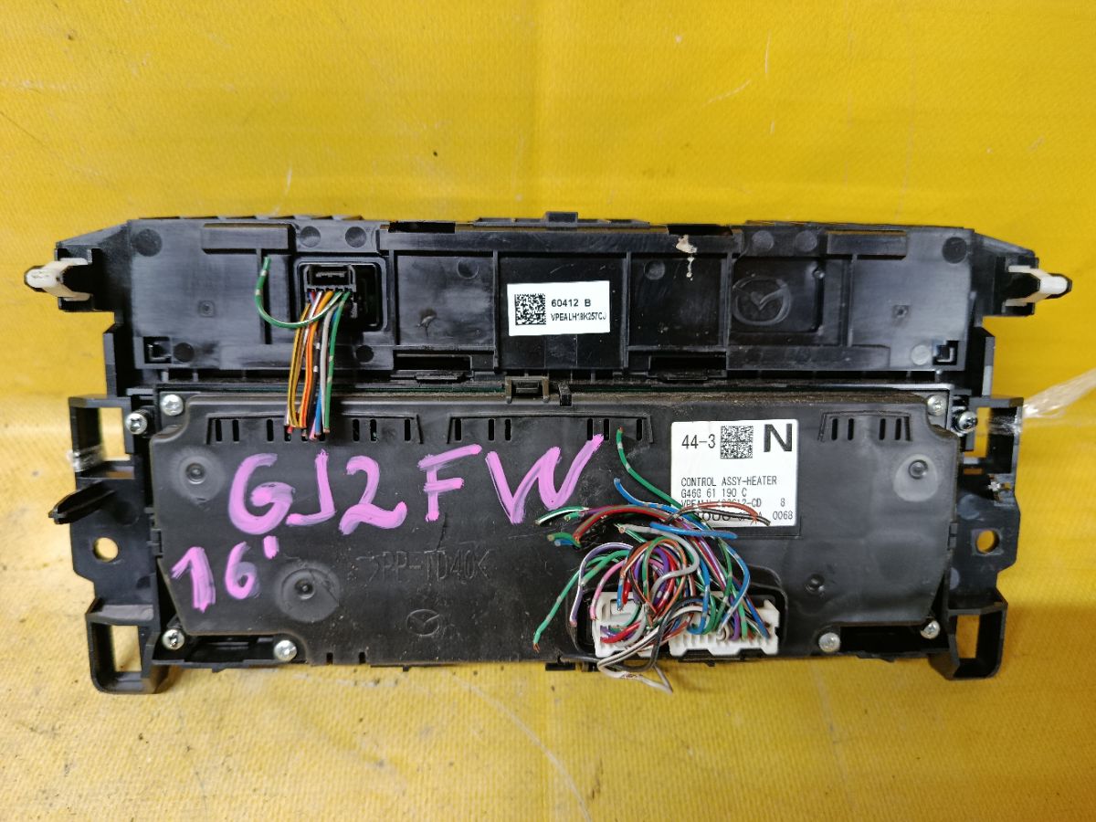Блок управления климатконтроля G46G61190C на Mazda Atenza Wagon GJ2FW Фото 3