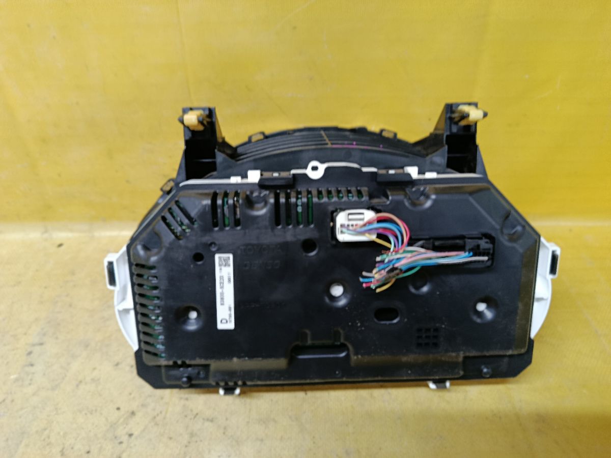 Спидометр 83800-5CE20 на Toyota Ractis NCP120 1NZ-FE Фото 3