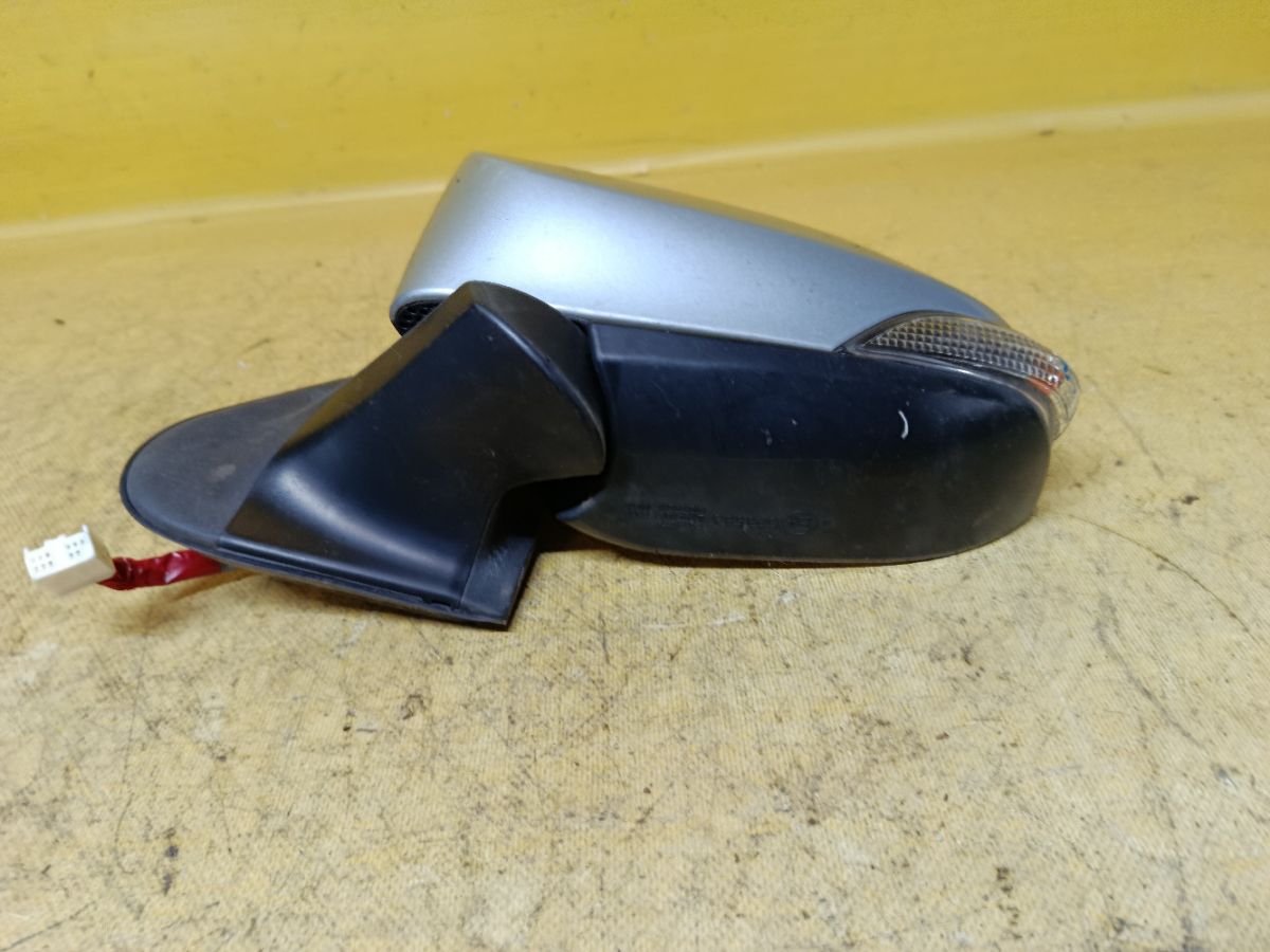 Зеркало двери боковой на Toyota Spade NCP141 Фото 3