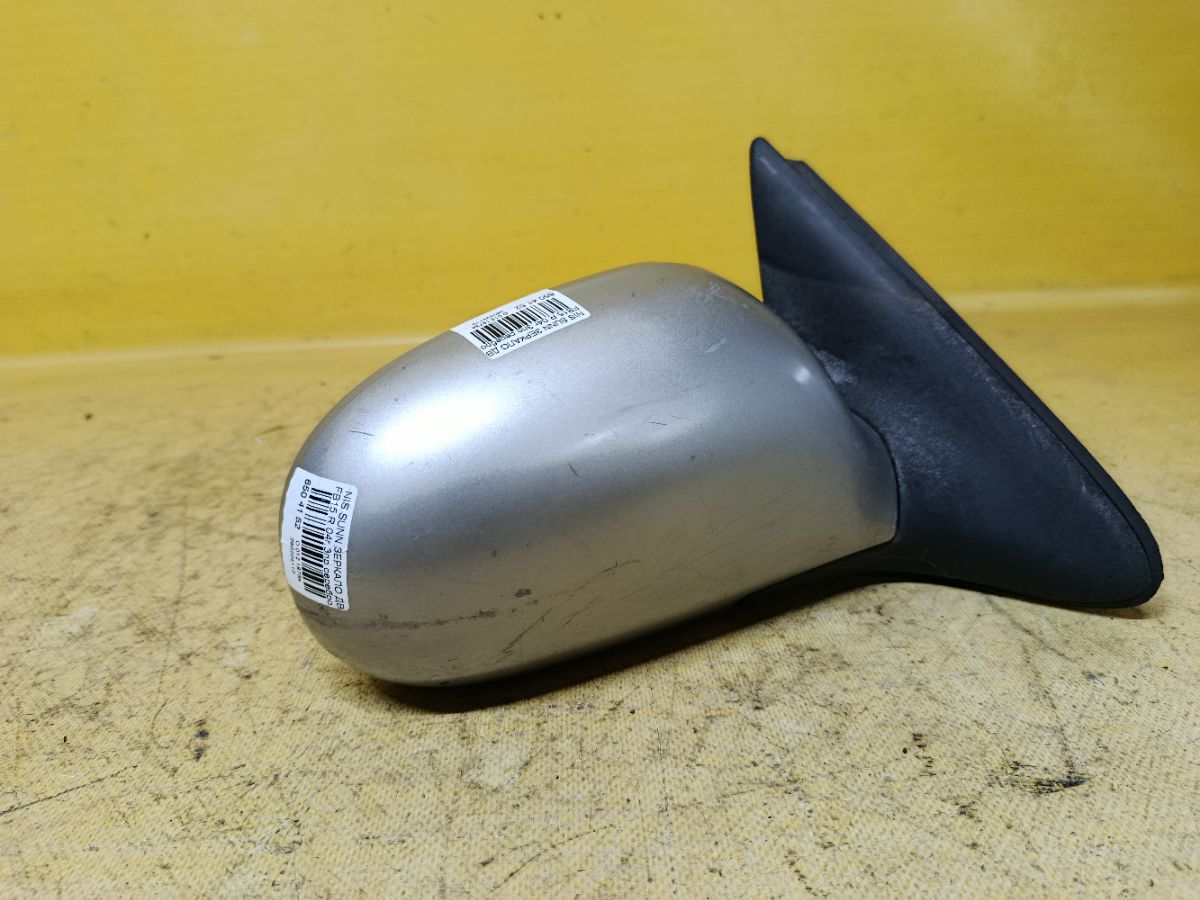 Зеркало двери боковой на Nissan Sunny FB15 Фото 1