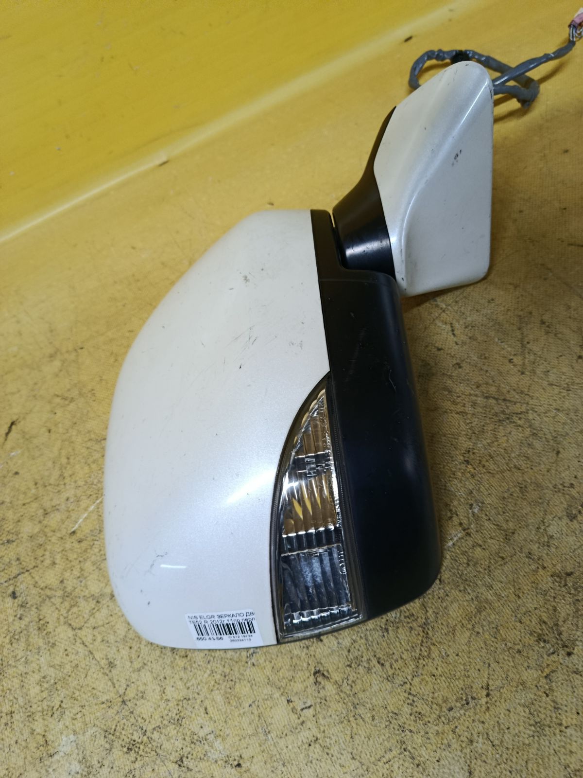 Зеркало двери боковой на Nissan Elgrand TE52 Фото 1