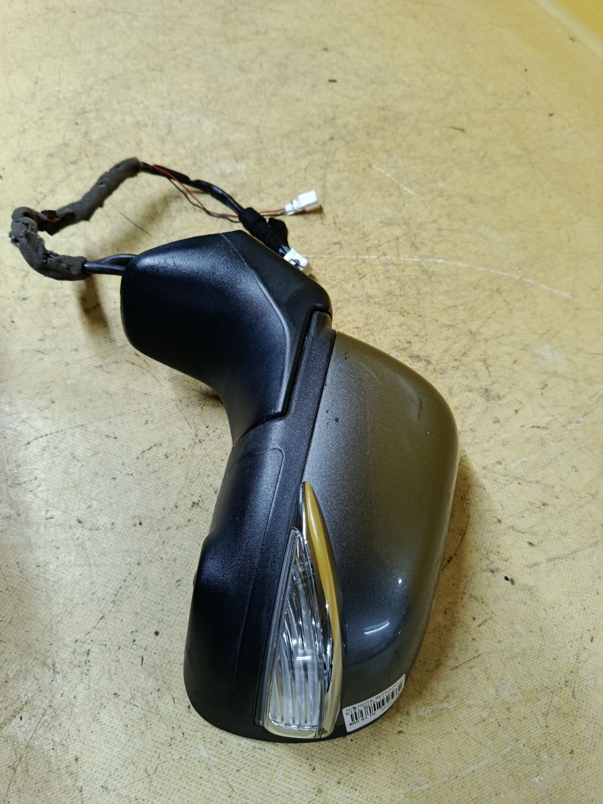 Зеркало двери боковой на Nissan Note E12 Фото 1