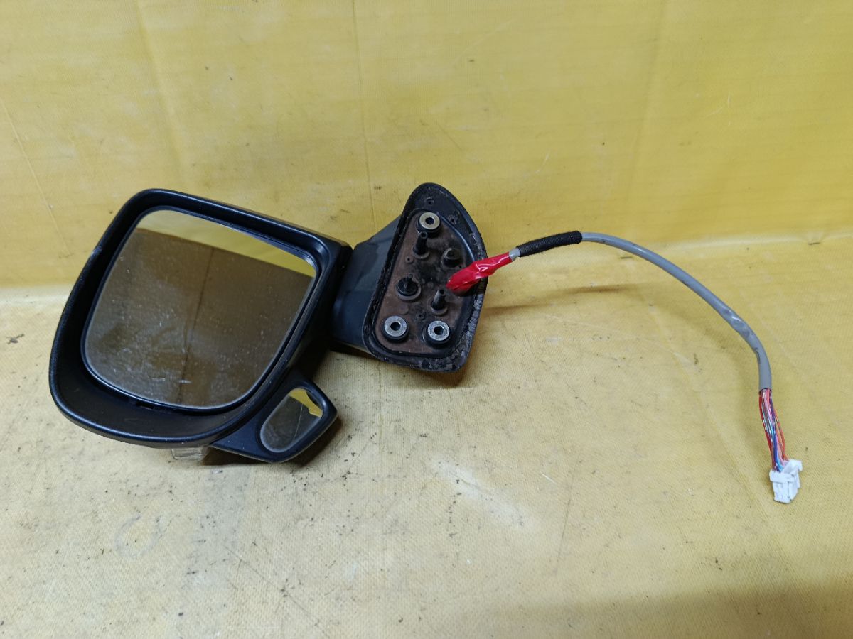 Зеркало двери боковой на Toyota Roomy M900A Фото 4