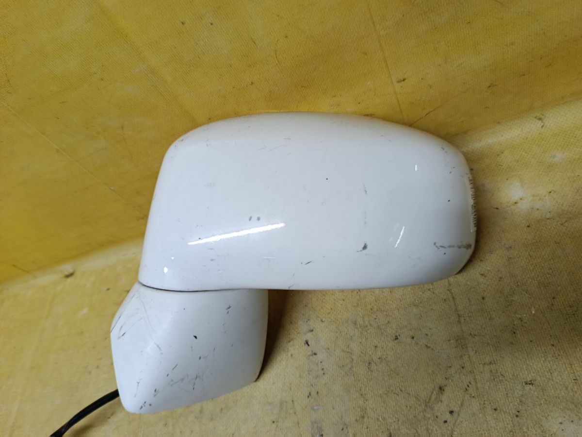 Зеркало двери боковой на Nissan Tiida Latio SC11 Фото 1