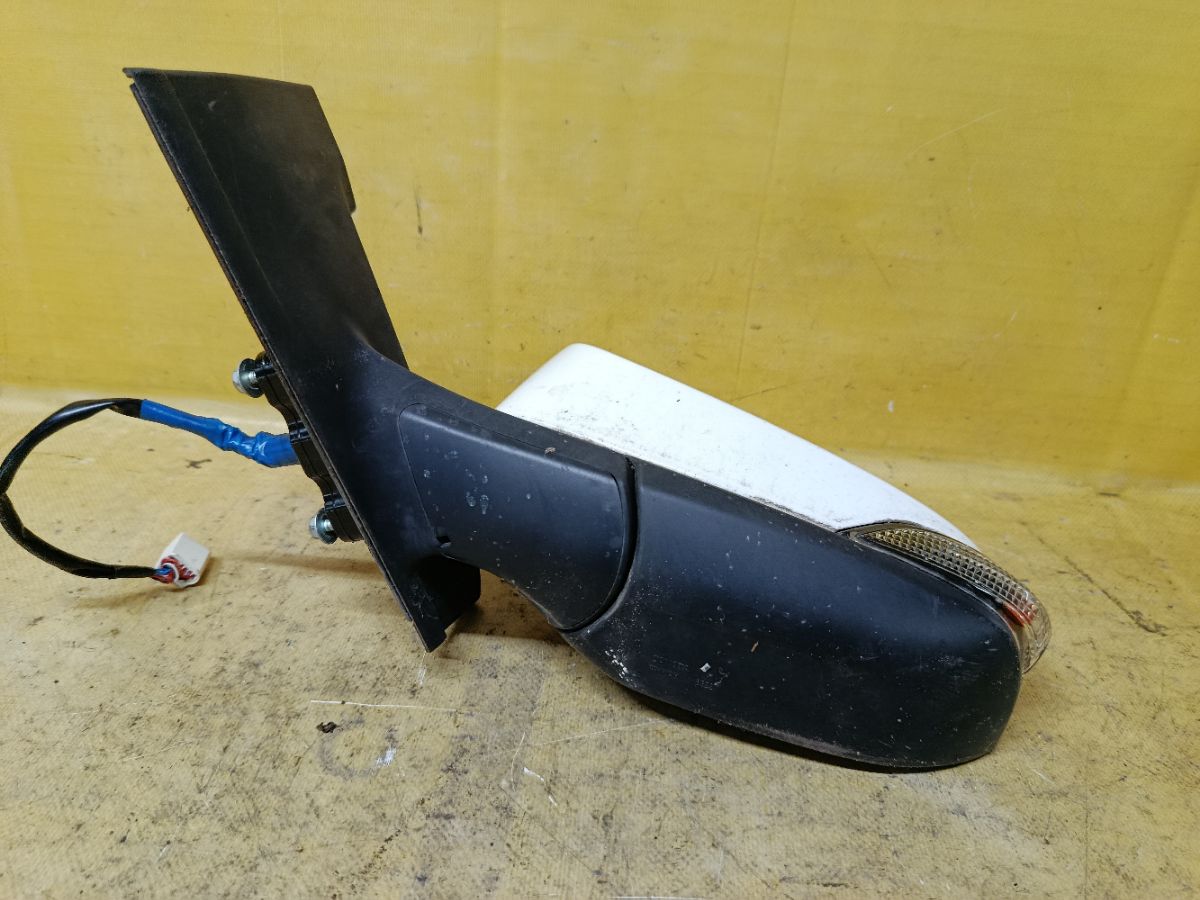 Зеркало двери боковой на Toyota Vitz KSP130 Фото 3