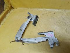 Крепление капота на Nissan Tiida Latio SC11 Фото 2