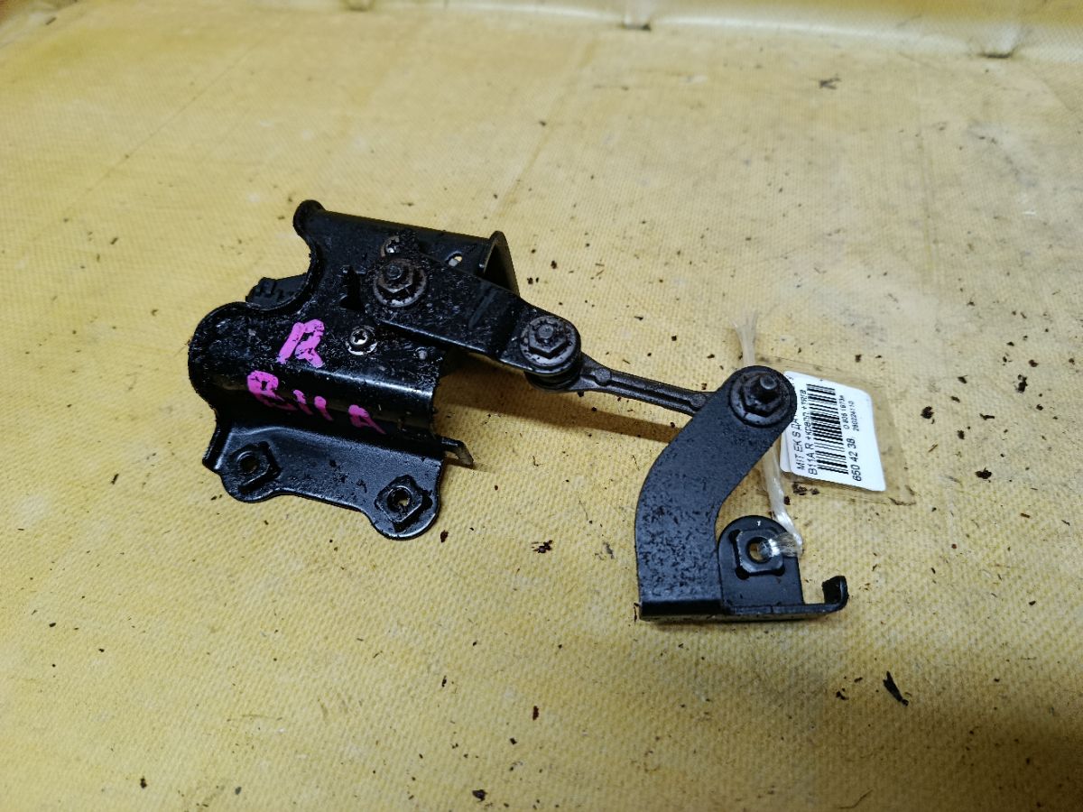 Датчик регулировки наклона фар на Mitsubishi Ek Space B11A Фото 2