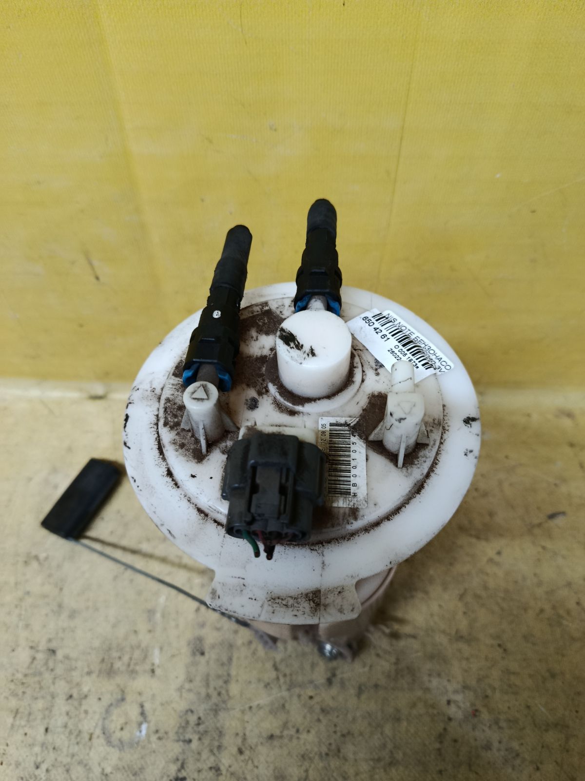 Бензонасос 17040-3VA1A на Nissan Note E12 HR12DDR Фото 2