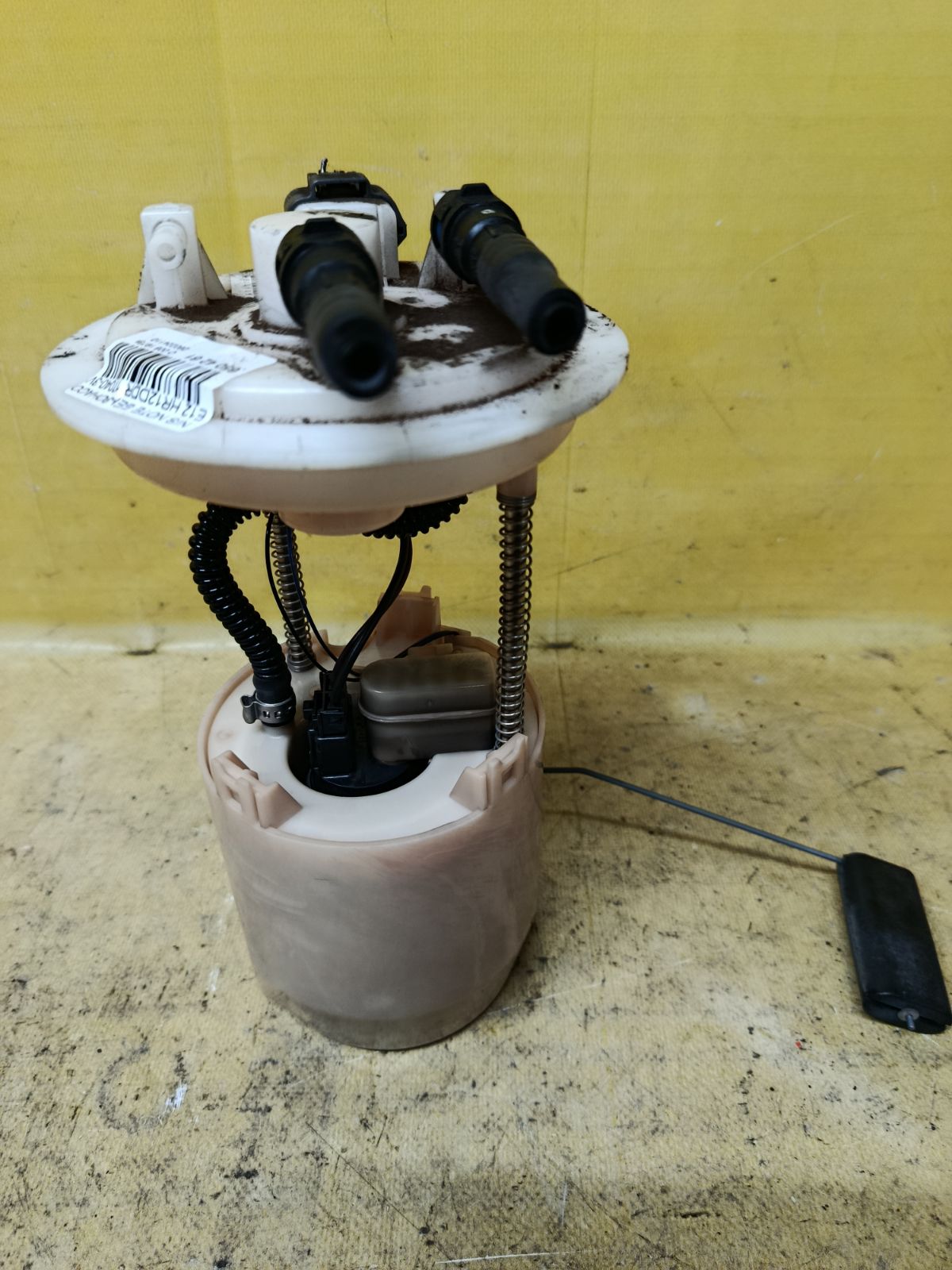 Бензонасос 17040-3VA1A на Nissan Note E12 HR12DDR Фото 4