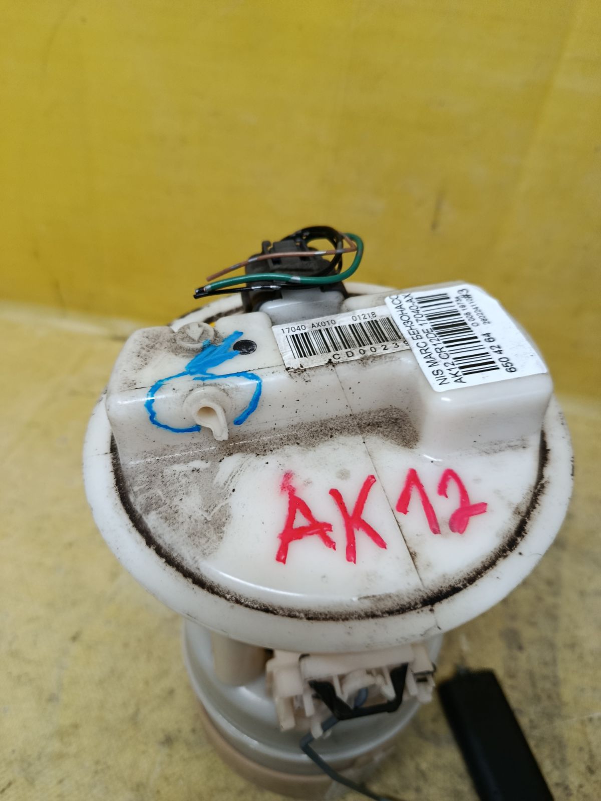 Бензонасос 17040-AX010 на Nissan March AK12 CR12DE Фото 2
