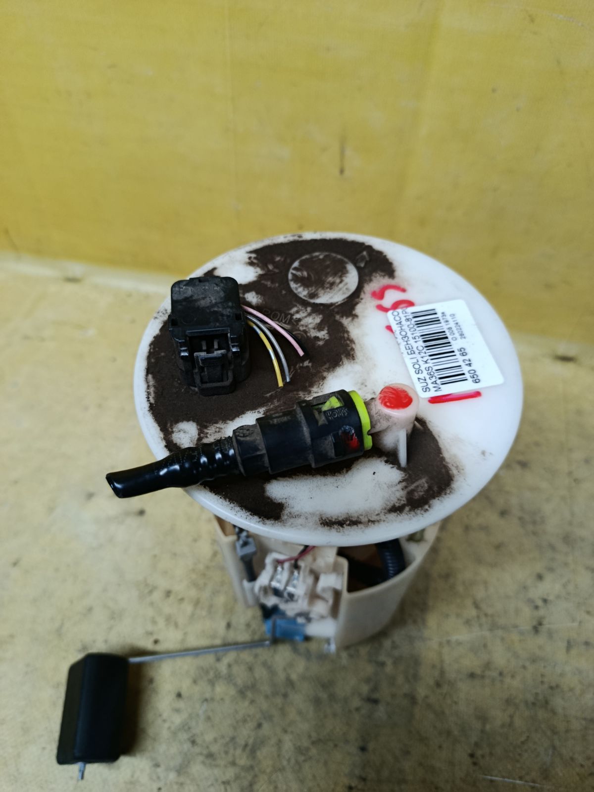 Бензонасос 15100-81P00 на Suzuki Solio MA36S K12C Фото 1