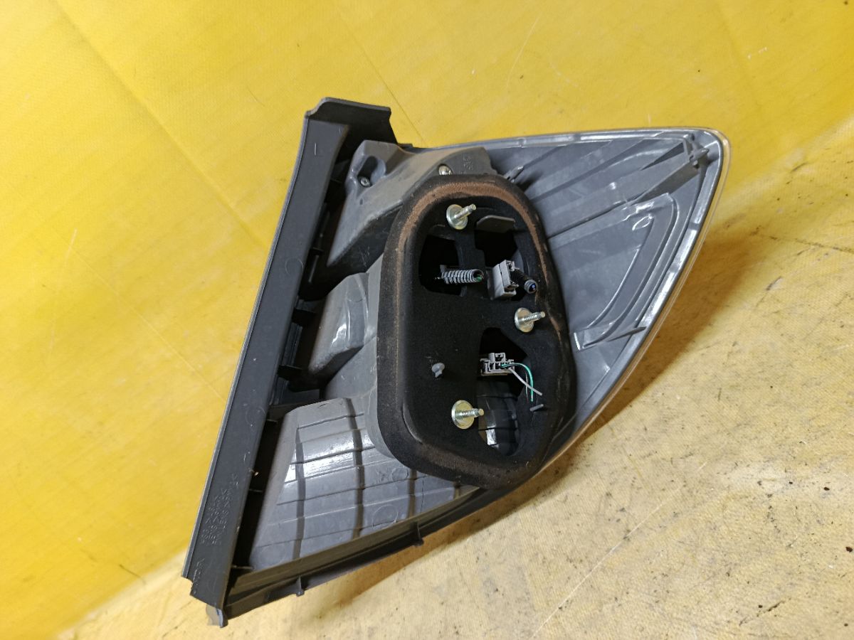 Стоп P9883 P9883 на Honda Fit Hybrid GP1 Фото 5