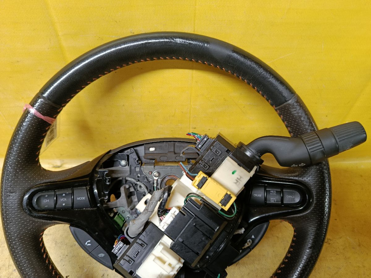 Руль на Honda Fit Shuttle Hybrid GP2 Фото 2