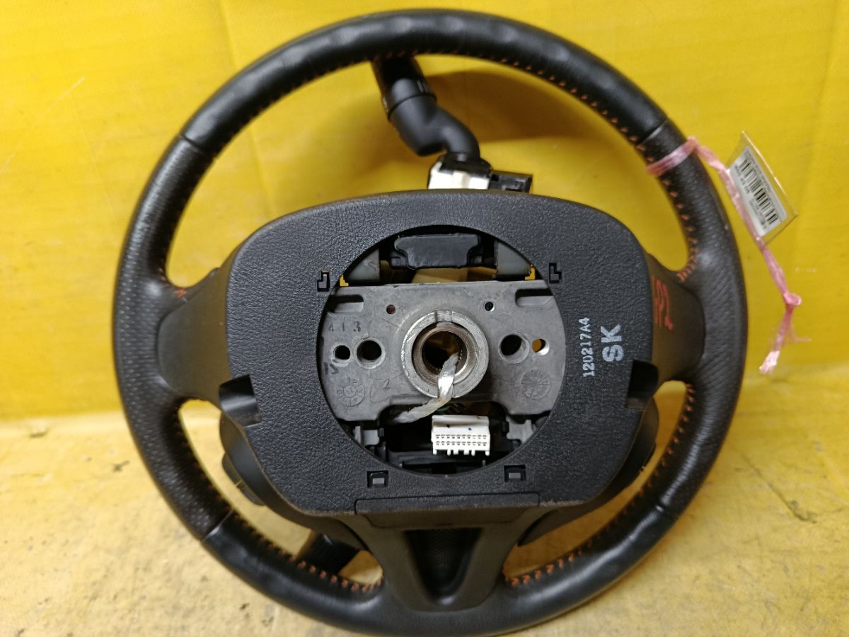 Руль на Honda Fit Shuttle Hybrid GP2 Фото 5