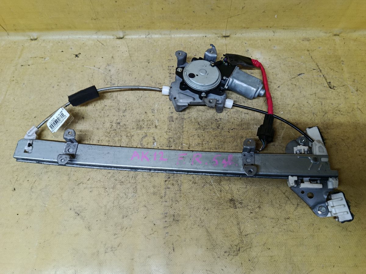 Стеклоподъемный механизм 80730-AX00D на Nissan March AK12 Фото 1