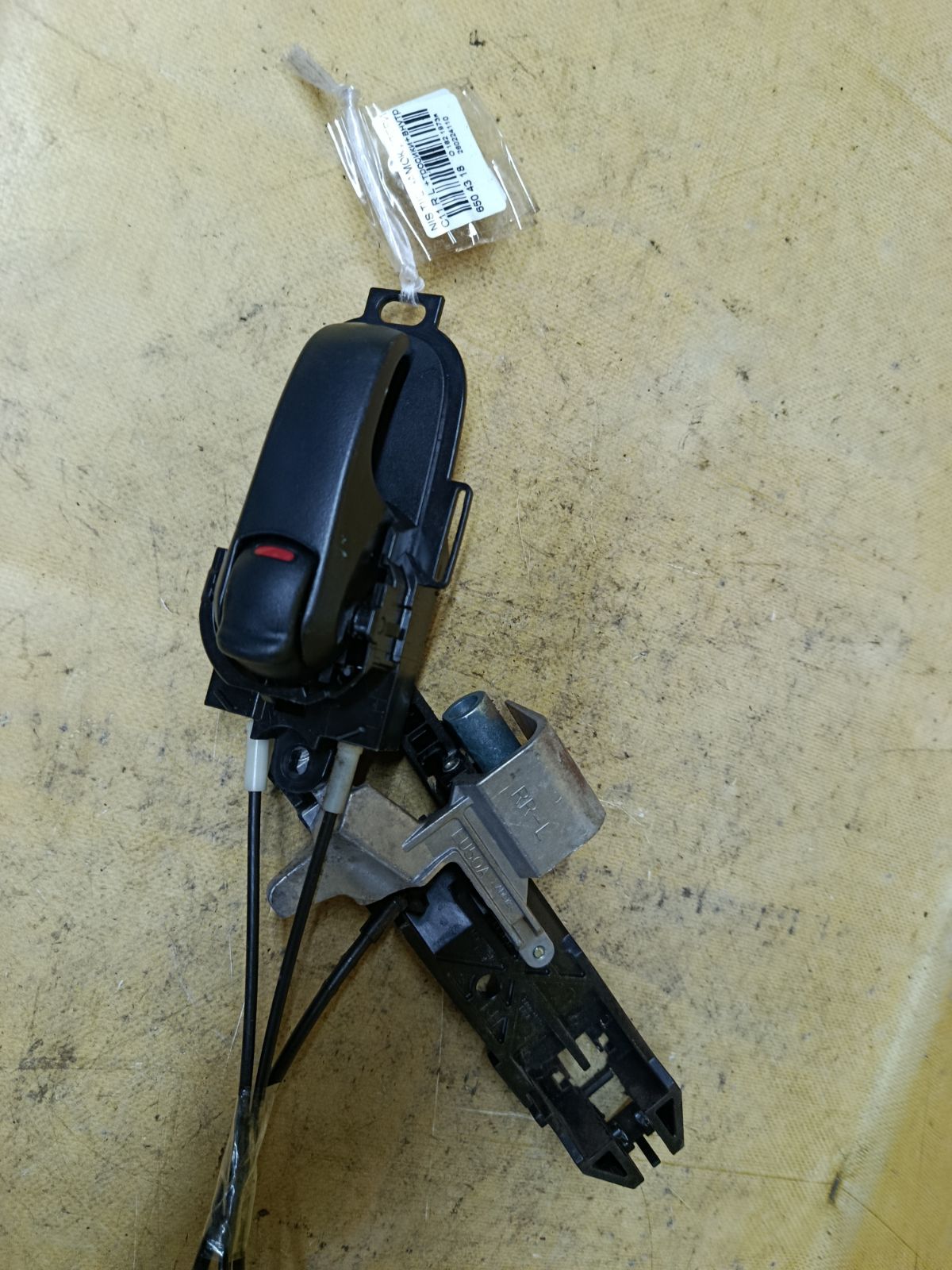 Замок двери на Nissan Tiida C11 Фото 3