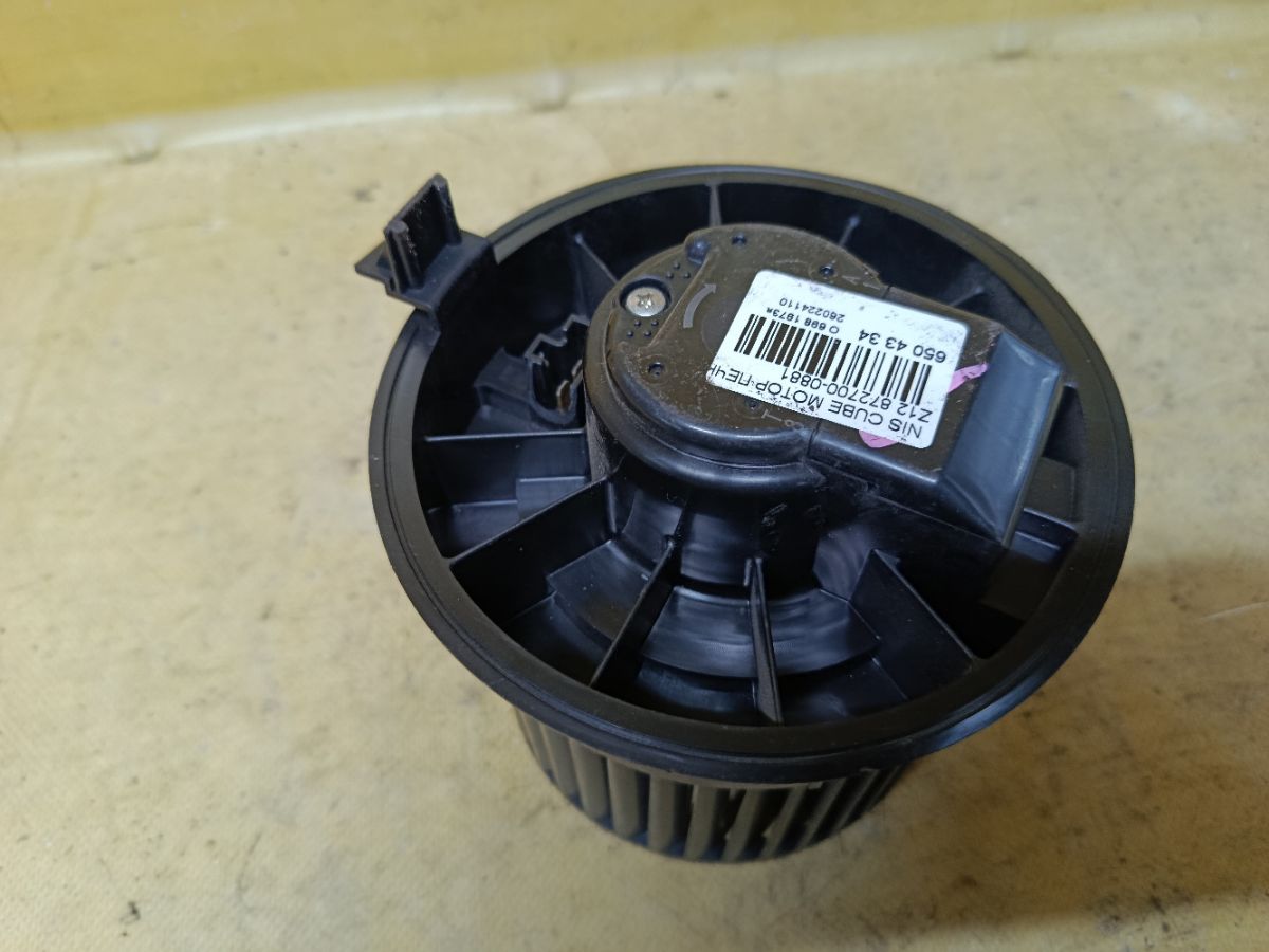 Мотор печки на Nissan Cube Z12 Фото 1