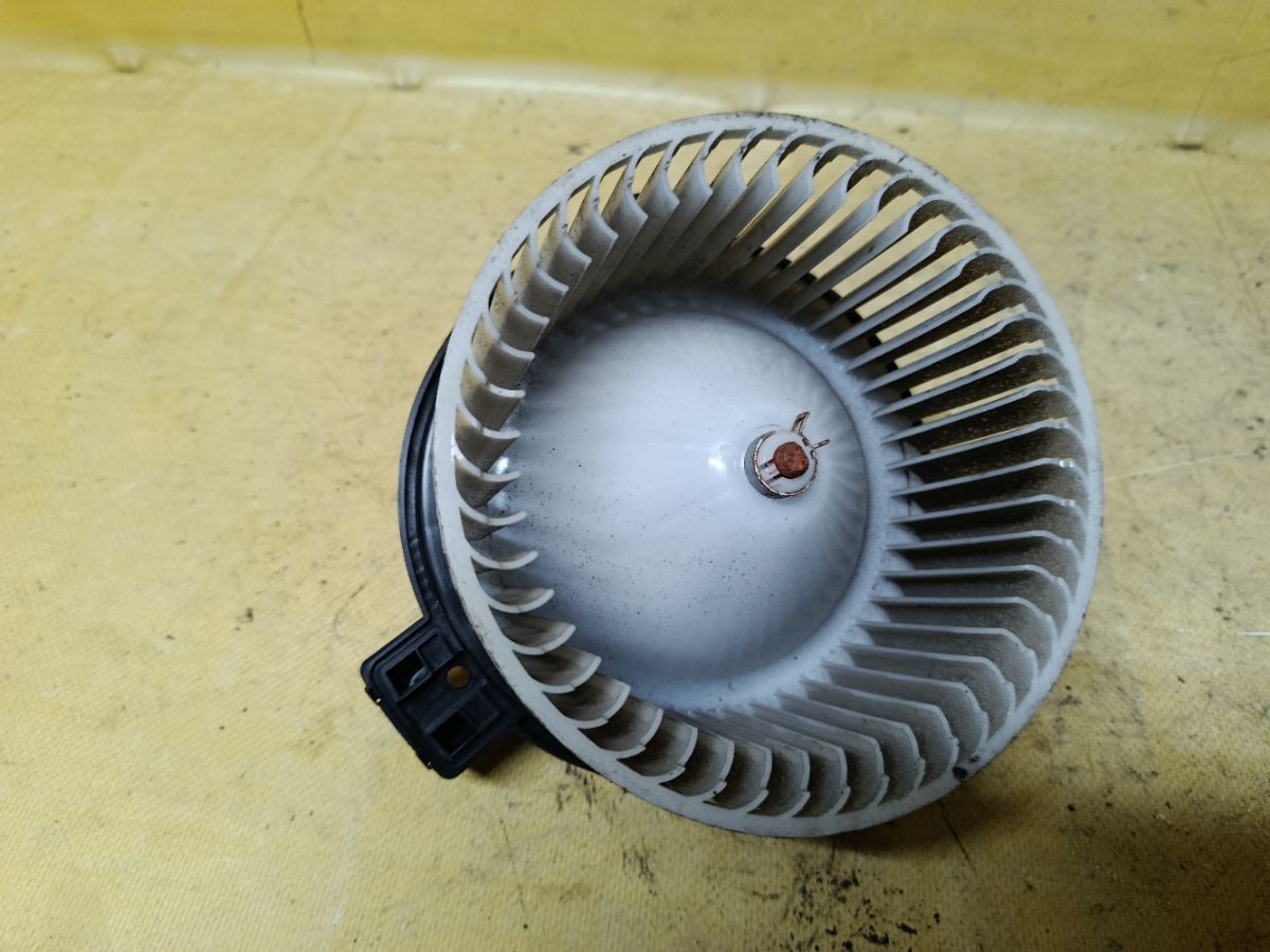 Мотор печки на Mazda Cx-5 KE2FW Фото 2