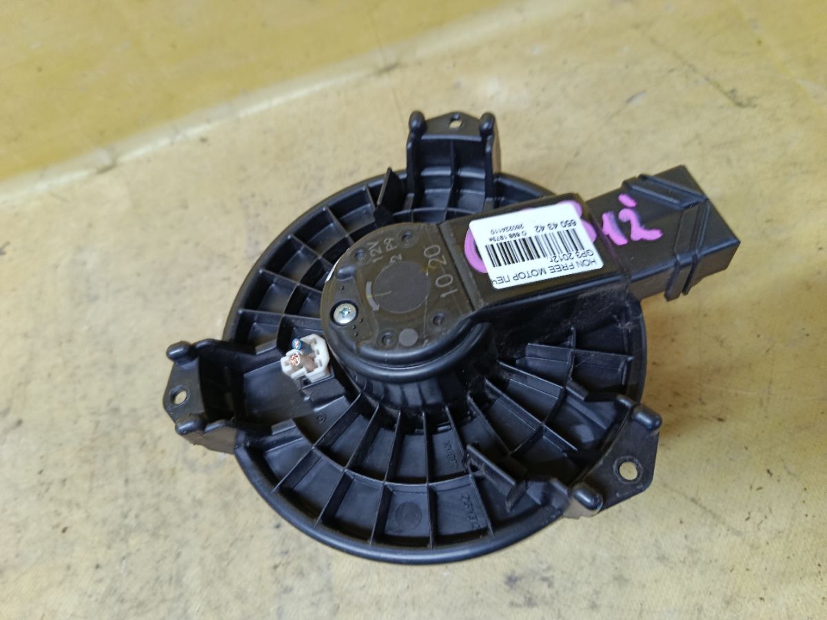 Мотор печки на Honda Freed Hybrid GP3 Фото 1