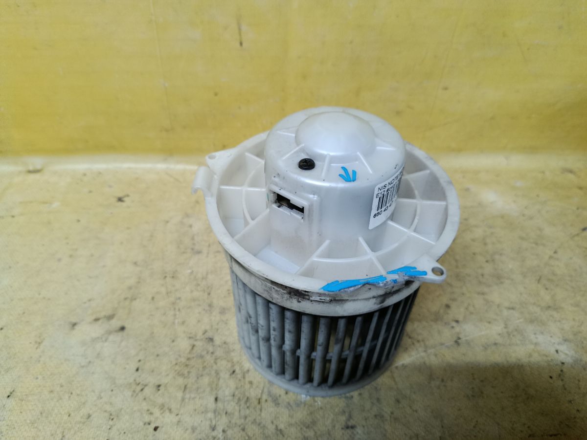 Мотор печки на Nissan Note E12 Фото 1