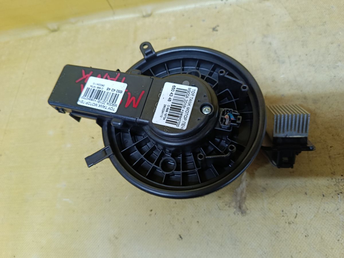 Мотор печки на Toyota Tank M900A Фото 1