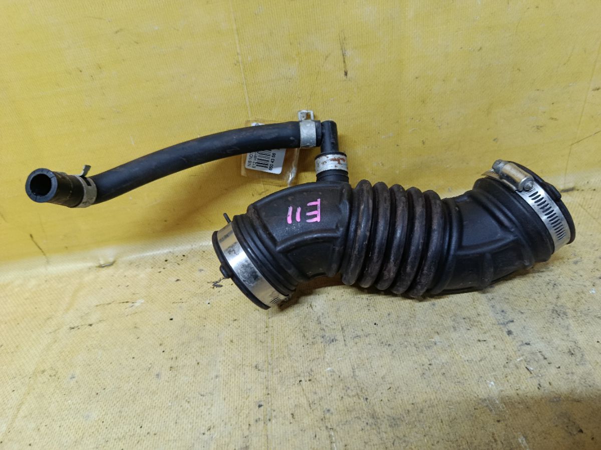 Патрубок воздушн.фильтра на Nissan Note E12 HR12DDR Фото 2