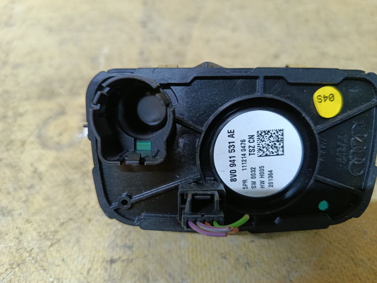 Переключатель света фар 8V0941531AE на Audi A3 8V CXSA Фото 3
