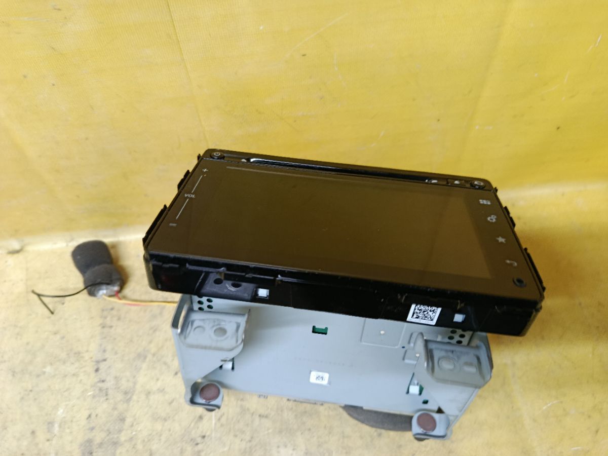 Автомагнитофон HARMAN 39920-65P01-0CE на Suzuki Hustler MR41S Фото 2