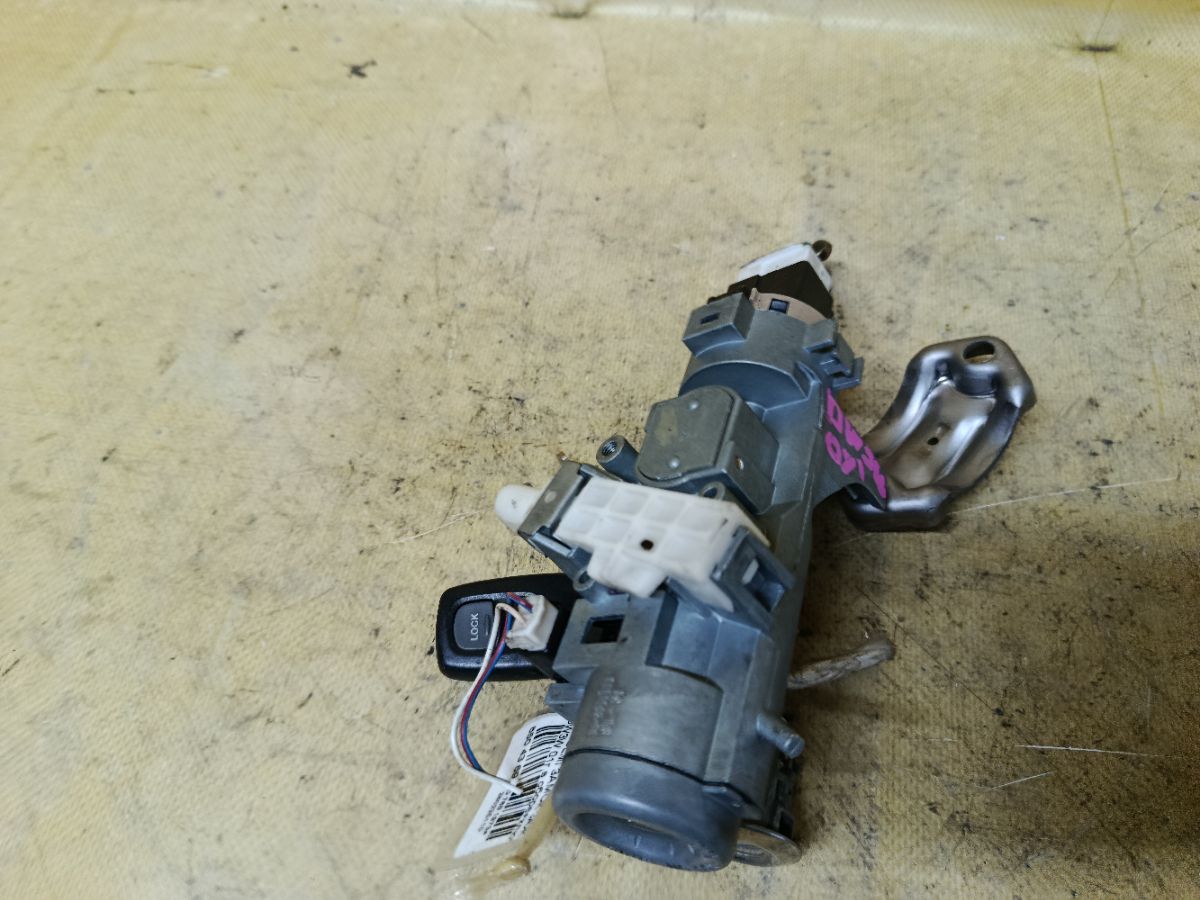 Замок зажигания на Mazda Demio DW3W Фото 3