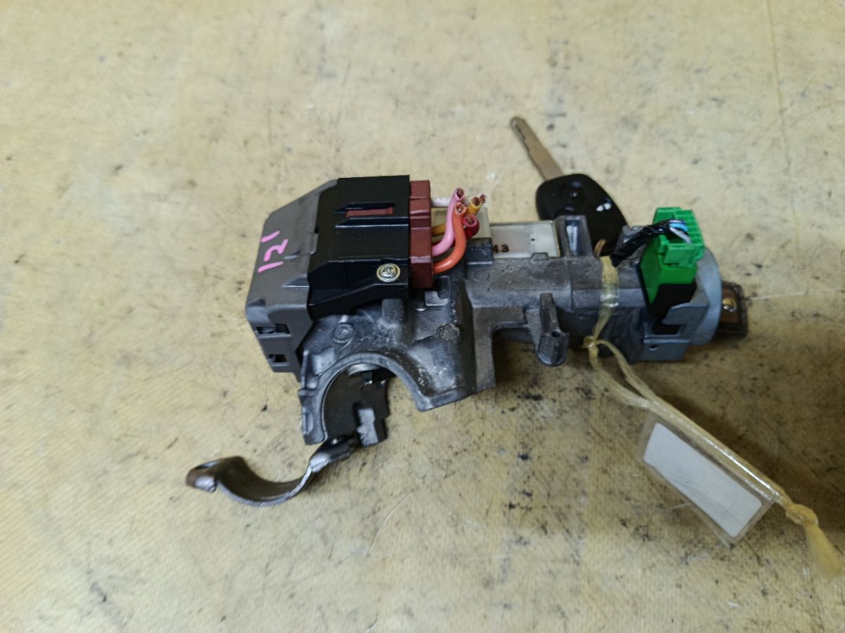 Замок зажигания на Honda Freed Hybrid GP3 Фото 2