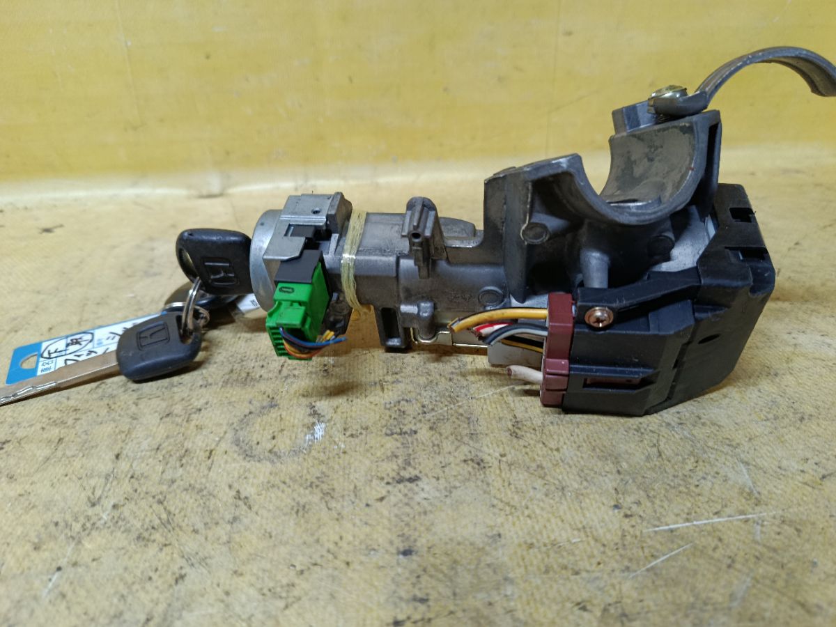 Замок зажигания на Honda Fit GD1 Фото 1