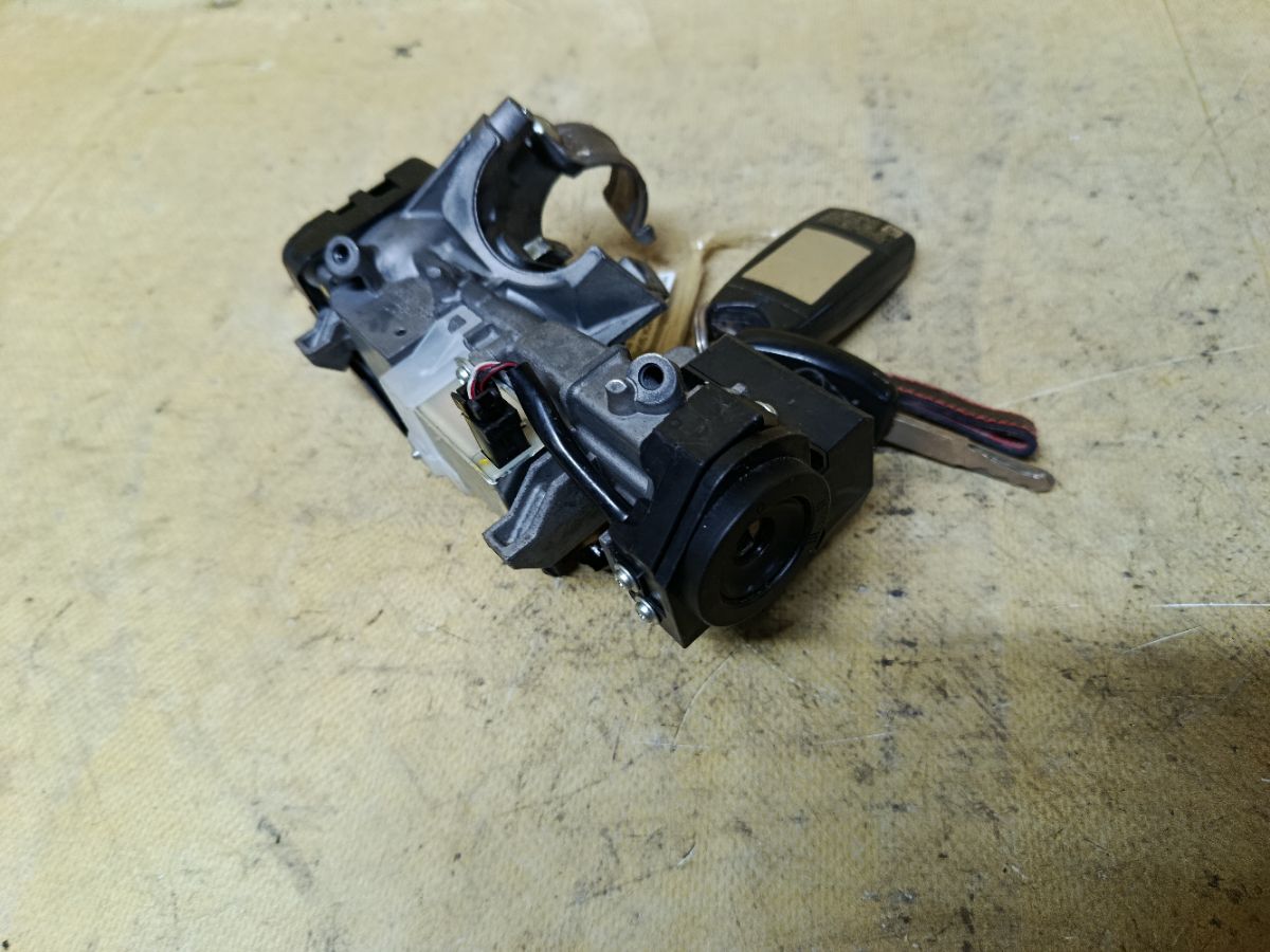 Замок зажигания на Honda Stream RN7 Фото 1