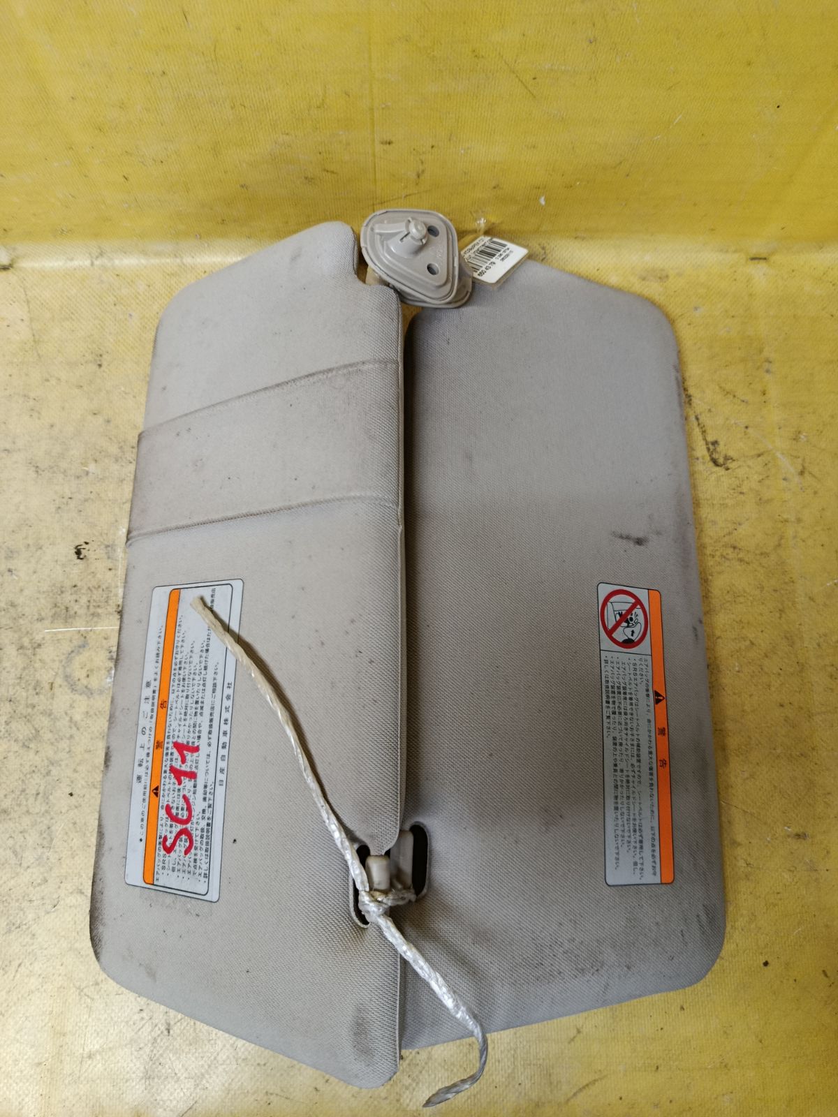 Козырек от солнца на Nissan Tiida Latio SC11 Фото 1