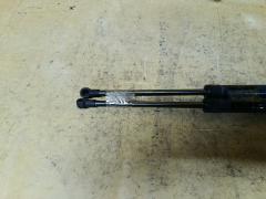 Амортизатор двери на Mazda Atenza GJ2FW Фото 4