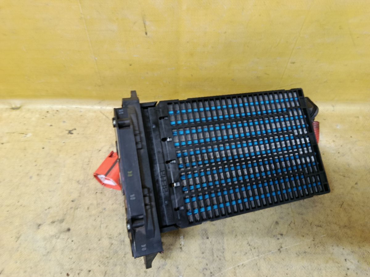 Радиатор печки 27143-3NK0A на Nissan Leaf AZE0 EM57 Фото 2