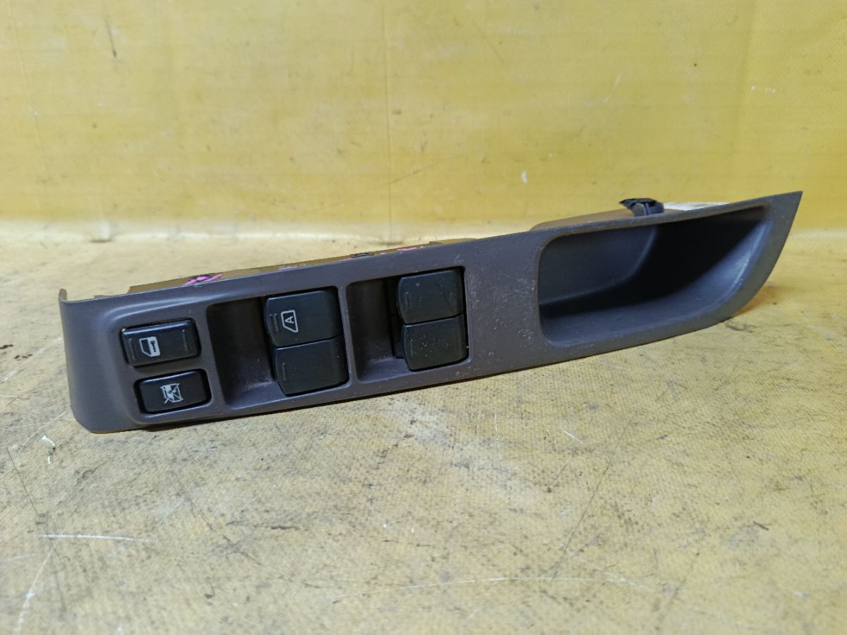 Блок упр-я стеклоподъемниками на Nissan March AK12 Фото 1