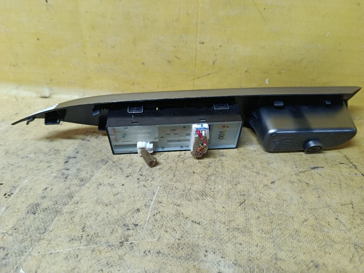 Блок упр-я стеклоподъемниками на Mitsubishi Ek Space B11A Фото 3