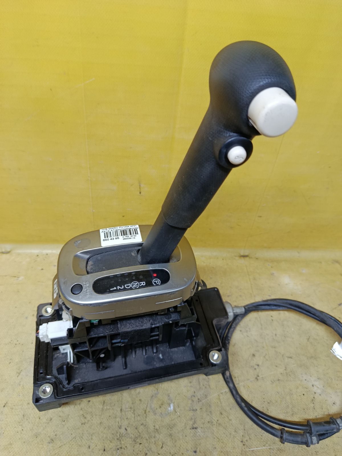 Ручка КПП на Nissan March AK12 Фото 3