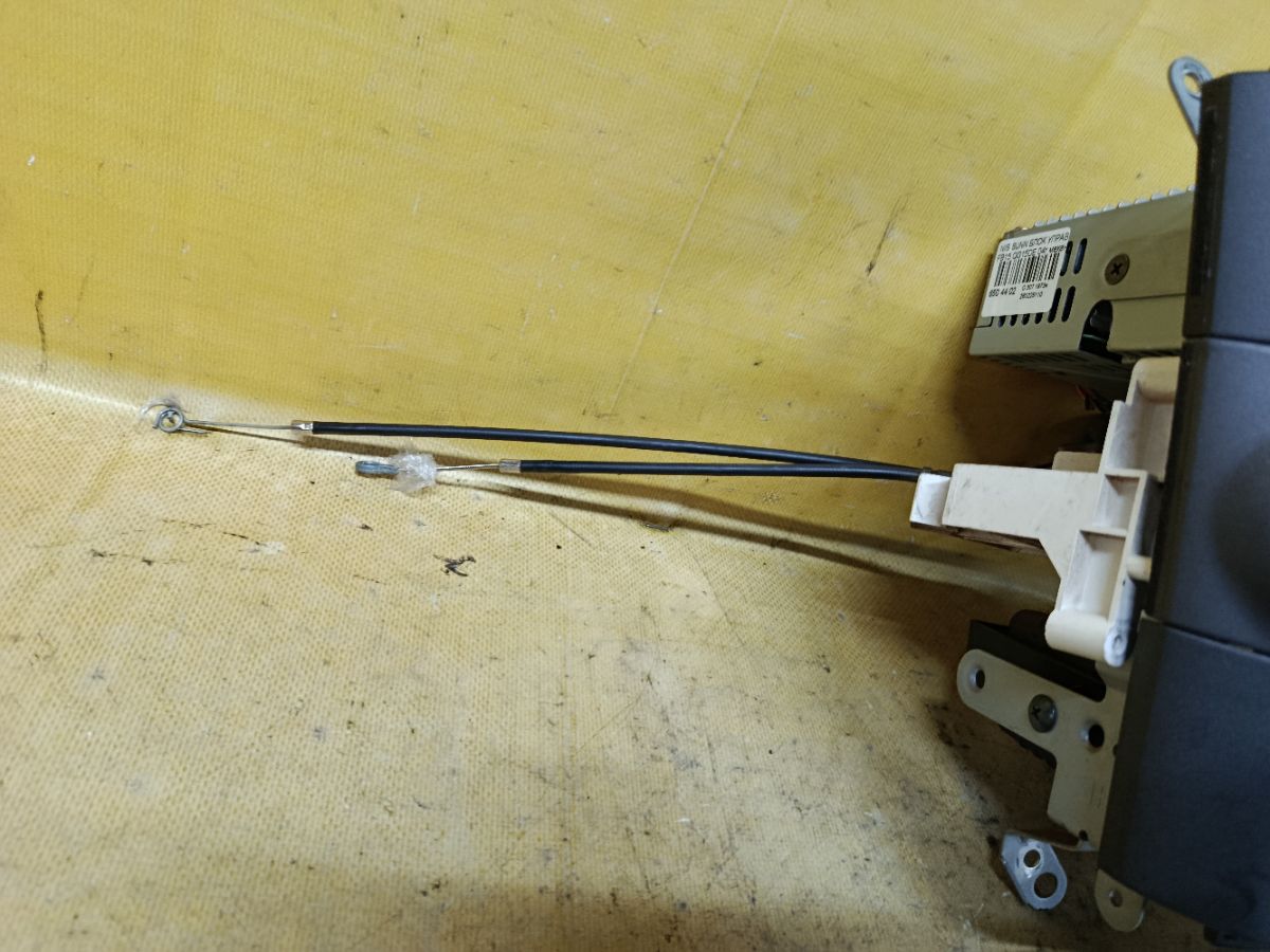 Блок управления климатконтроля на Nissan Sunny FB15 QG15DE Фото 2