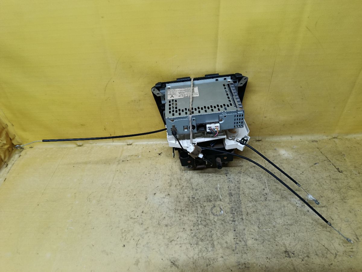 Блок управления климатконтроля на Nissan Sunny FB15 QG15DE Фото 6