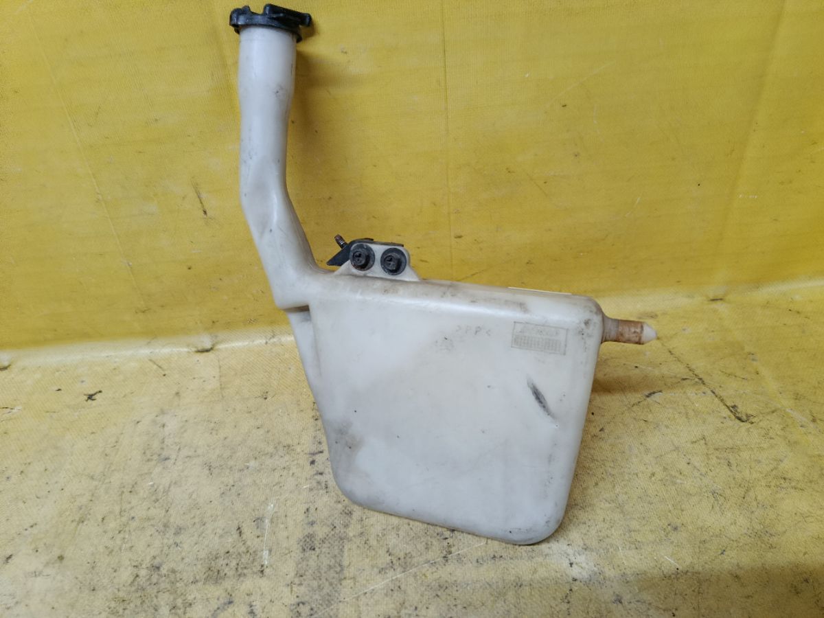 Бачок расширительный на Toyota Gaia SXM10G 3S-FE Фото 2