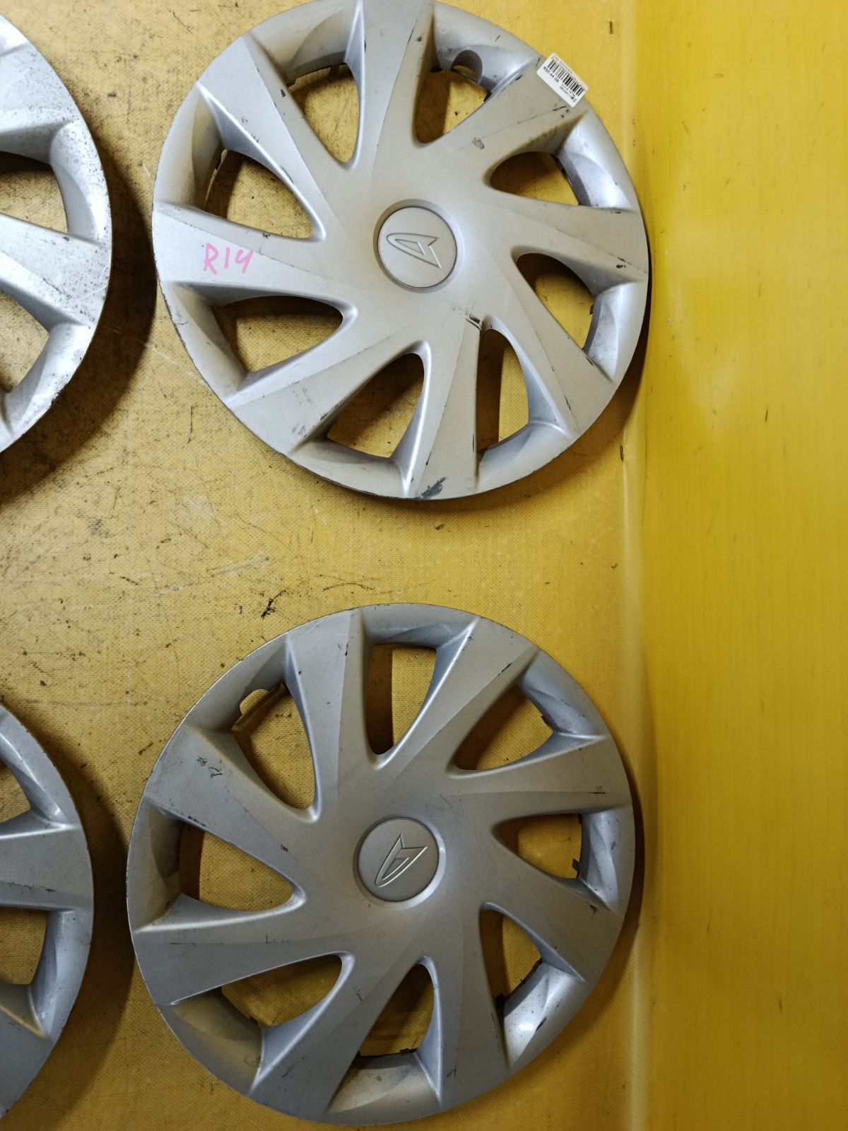 Колпак на Daihatsu Фото 4