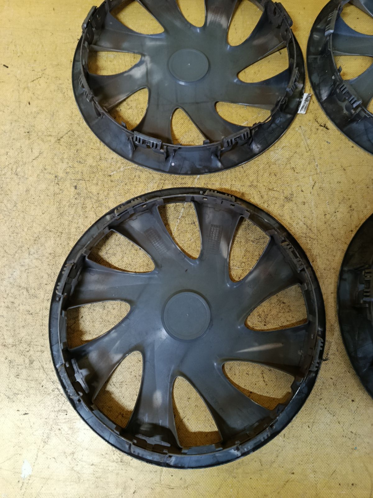 Колпак на Daihatsu Фото 7