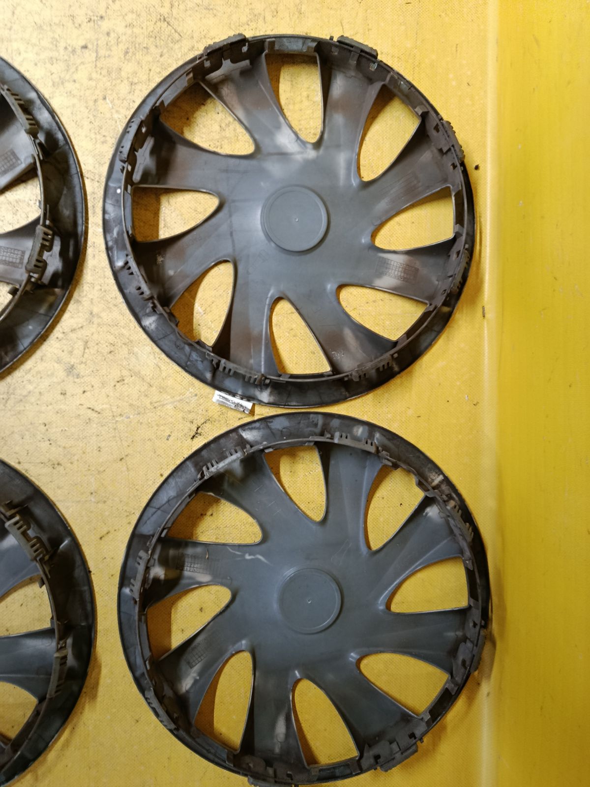 Колпак на Daihatsu Фото 8