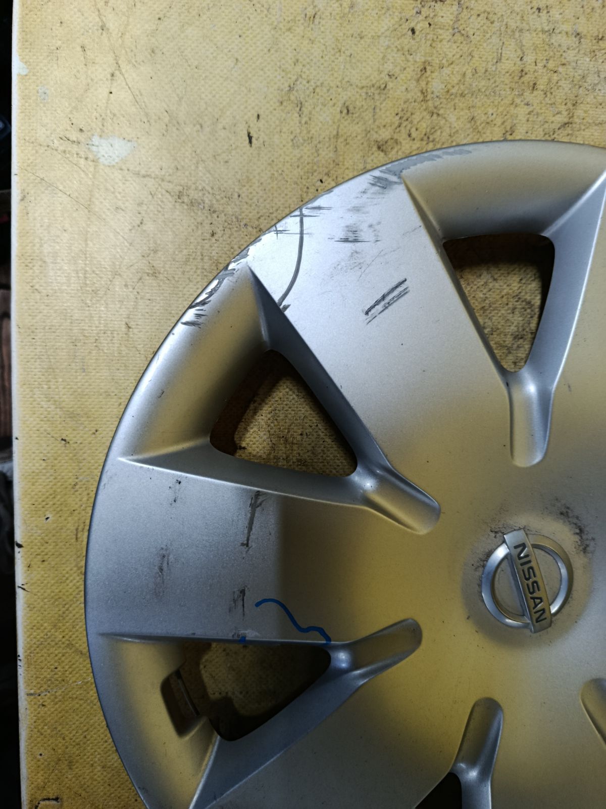 Колпак 40315-1U600 на Nissan Note E11 Фото 5