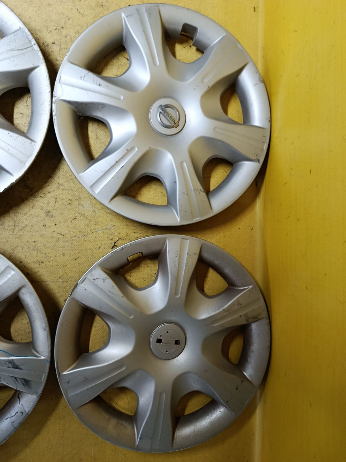 Колпак 40315-1JY0B на Nissan Tiida C11 Фото 3